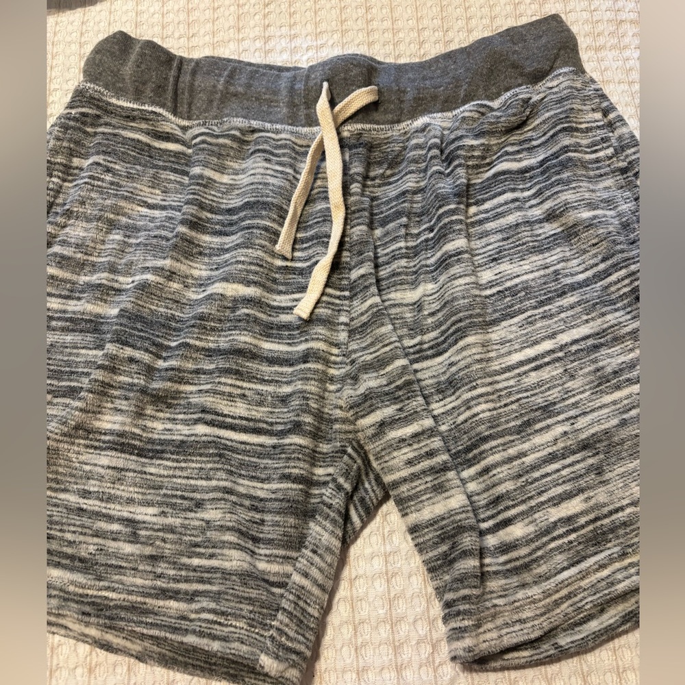Chubbies Men's Heathered Gray Athletic Shorts NBW M